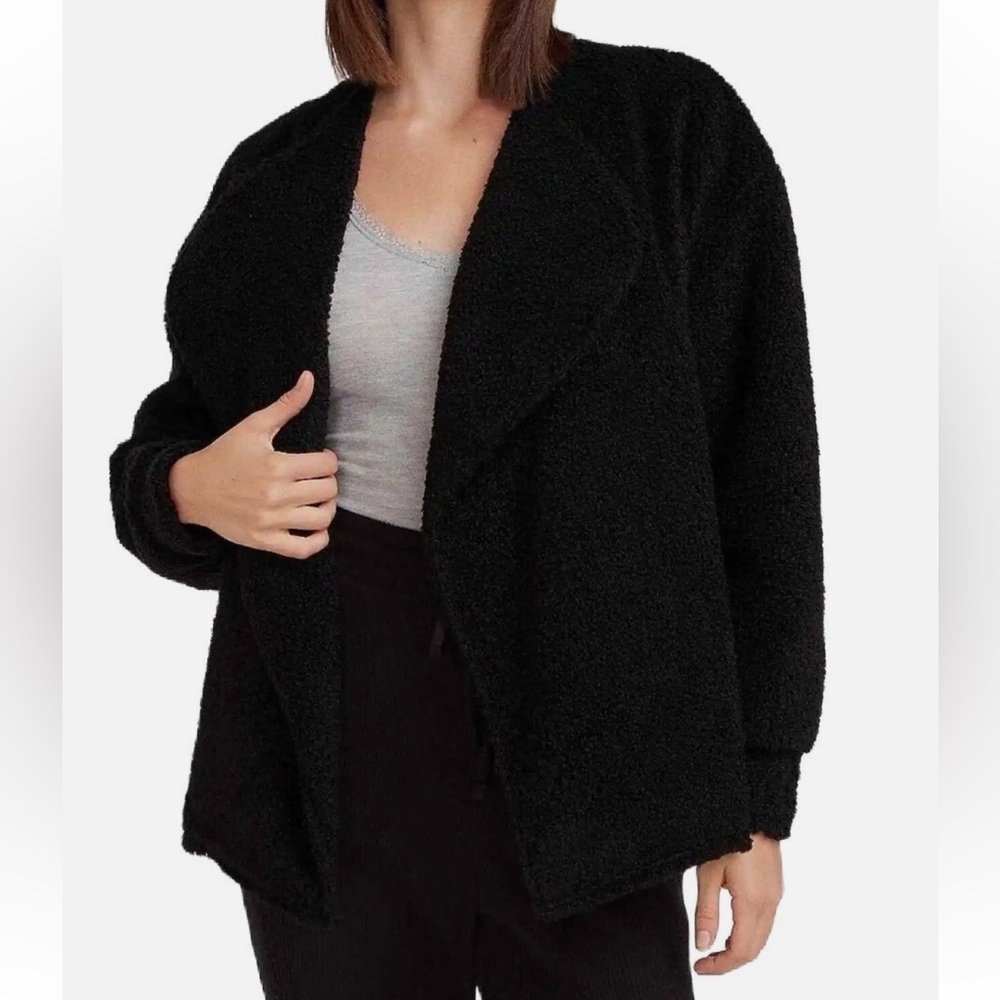 BUNDLE Express Cream & Black Sherpa Jackets - Picture 2 of 16